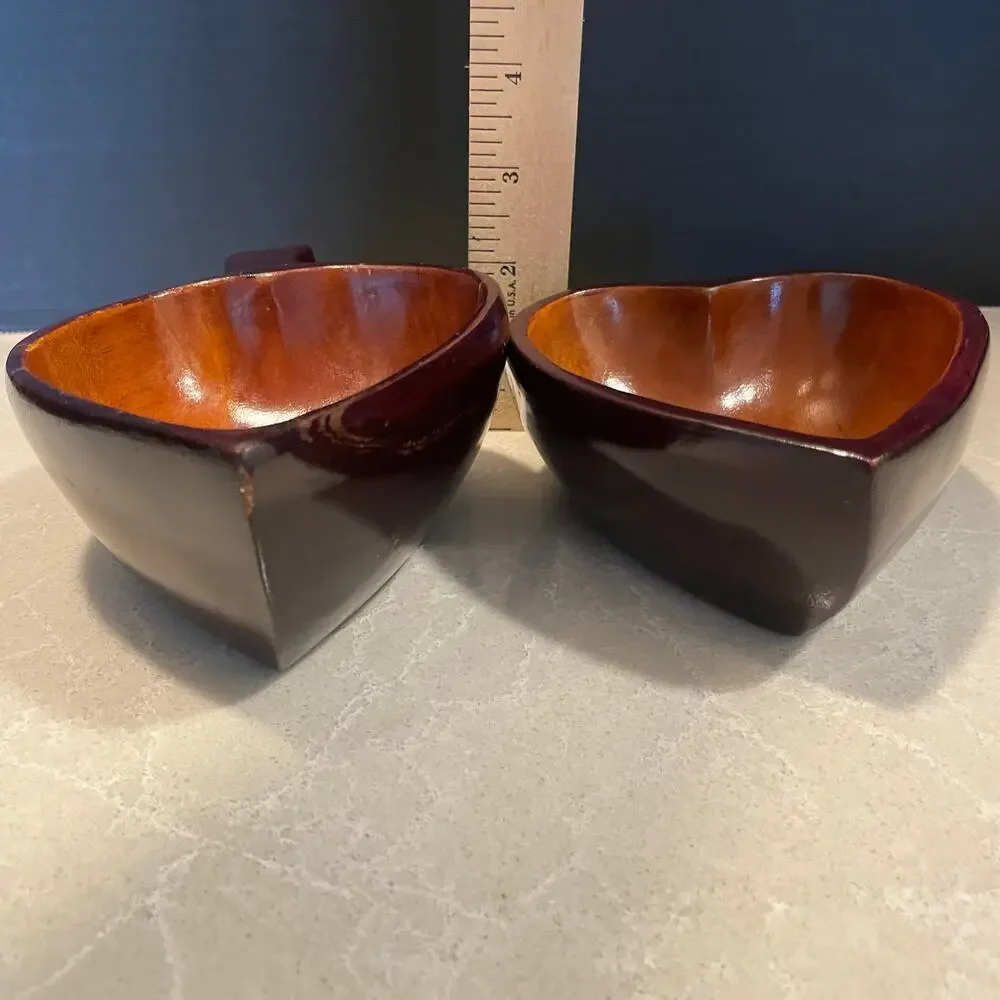 Vintage MCM set of 2 hearts shaped wooden bowls serving dishes decorative only